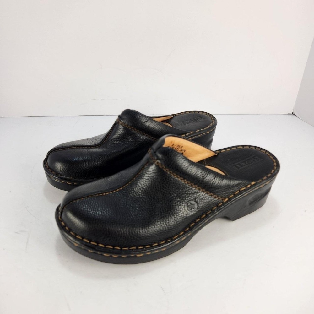 Born Women's Size 6 Black Leather Clogs Mules Slip On Comfort Shoes